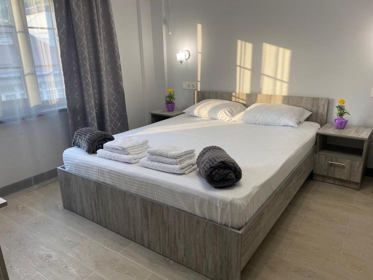 Гостевой Дом Атакар Hotel Gagra Esterno foto